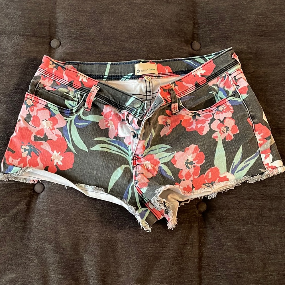 Roxy Tropical Floral Jean Shorts